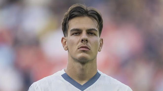 阿隆索暴怒！弗兰-加西亚一分钟两黄染红