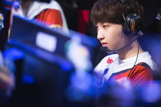 格雷森·阿伦：我的犯规力度符合对抗标准，在允许范围之内