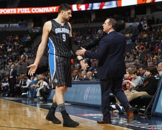 这种久别重 这种久别重