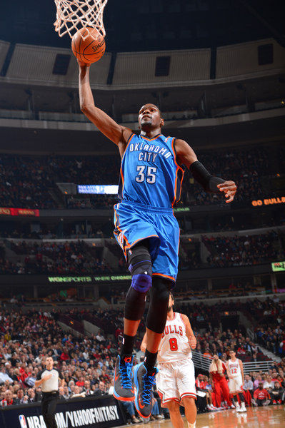 则在篮板保 则在篮板保